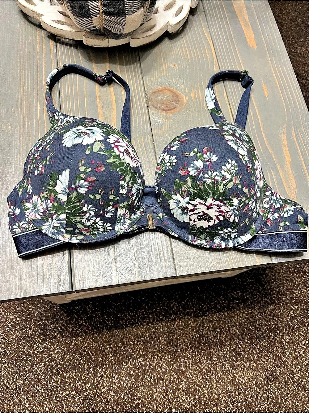 Calique Floral Underwire Bra in Blue & White Size 42C Like New